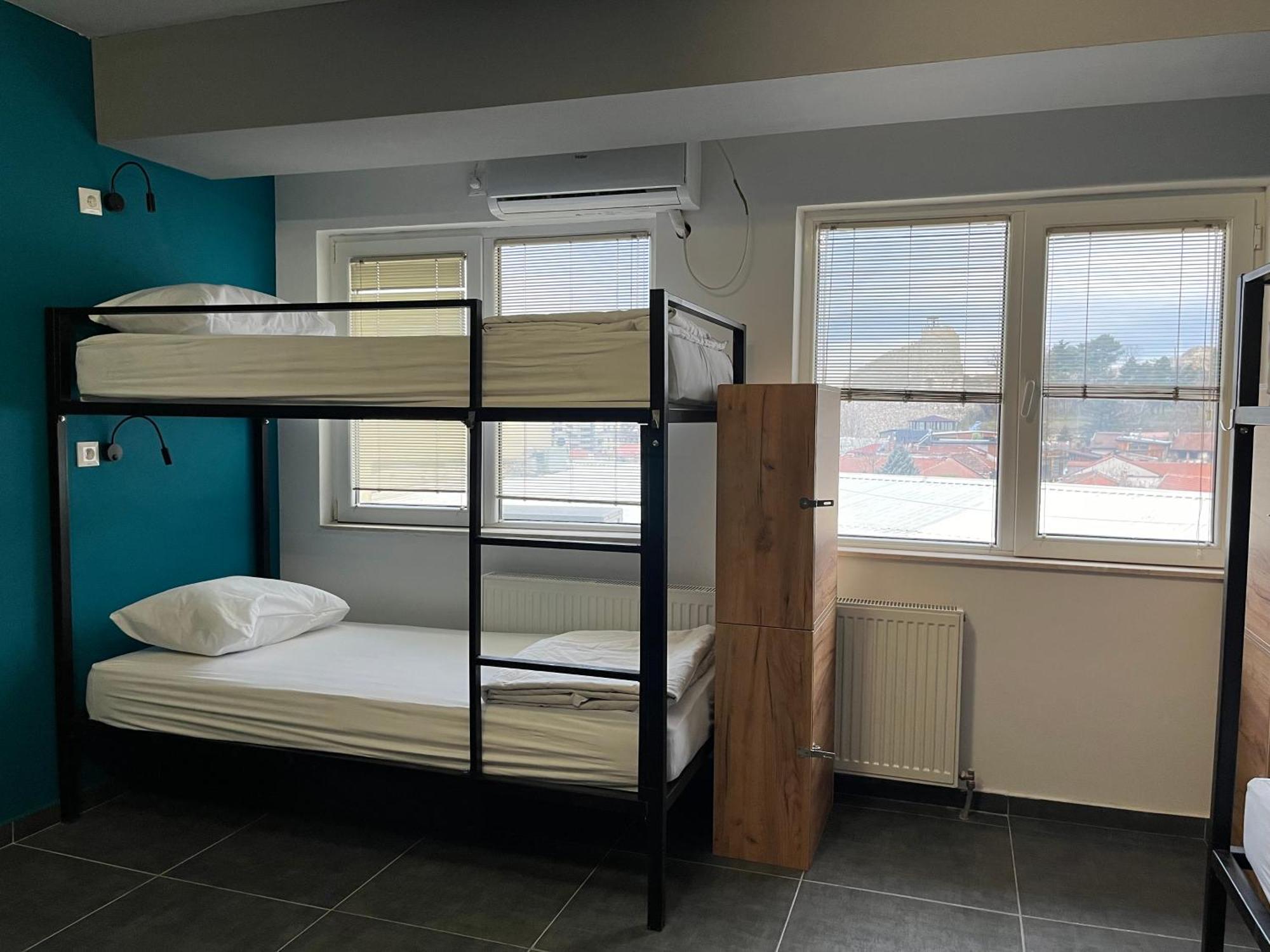 סקופיה Mickitos Urban Hostel מראה חיצוני תמונה