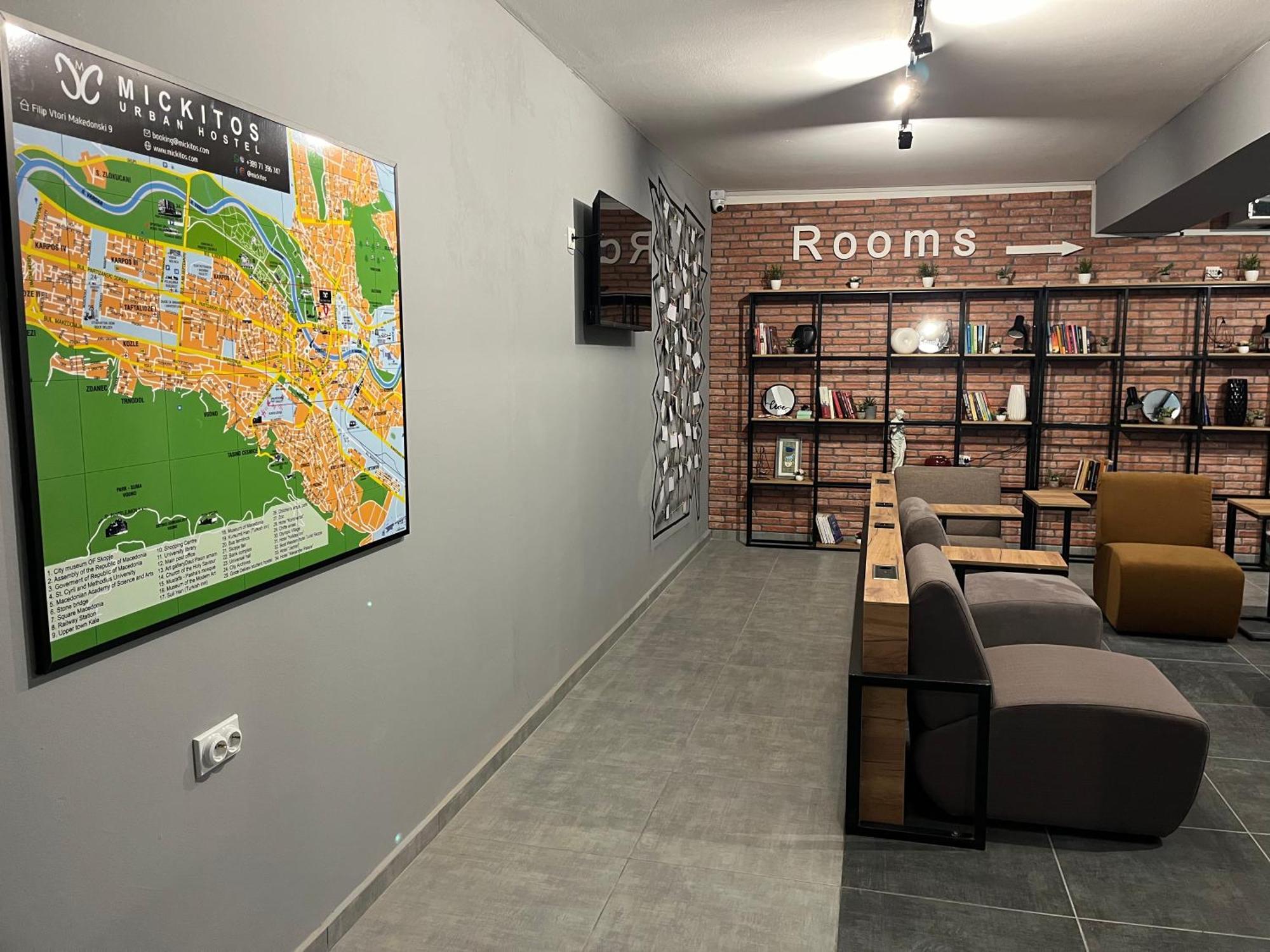 סקופיה Mickitos Urban Hostel מראה חיצוני תמונה