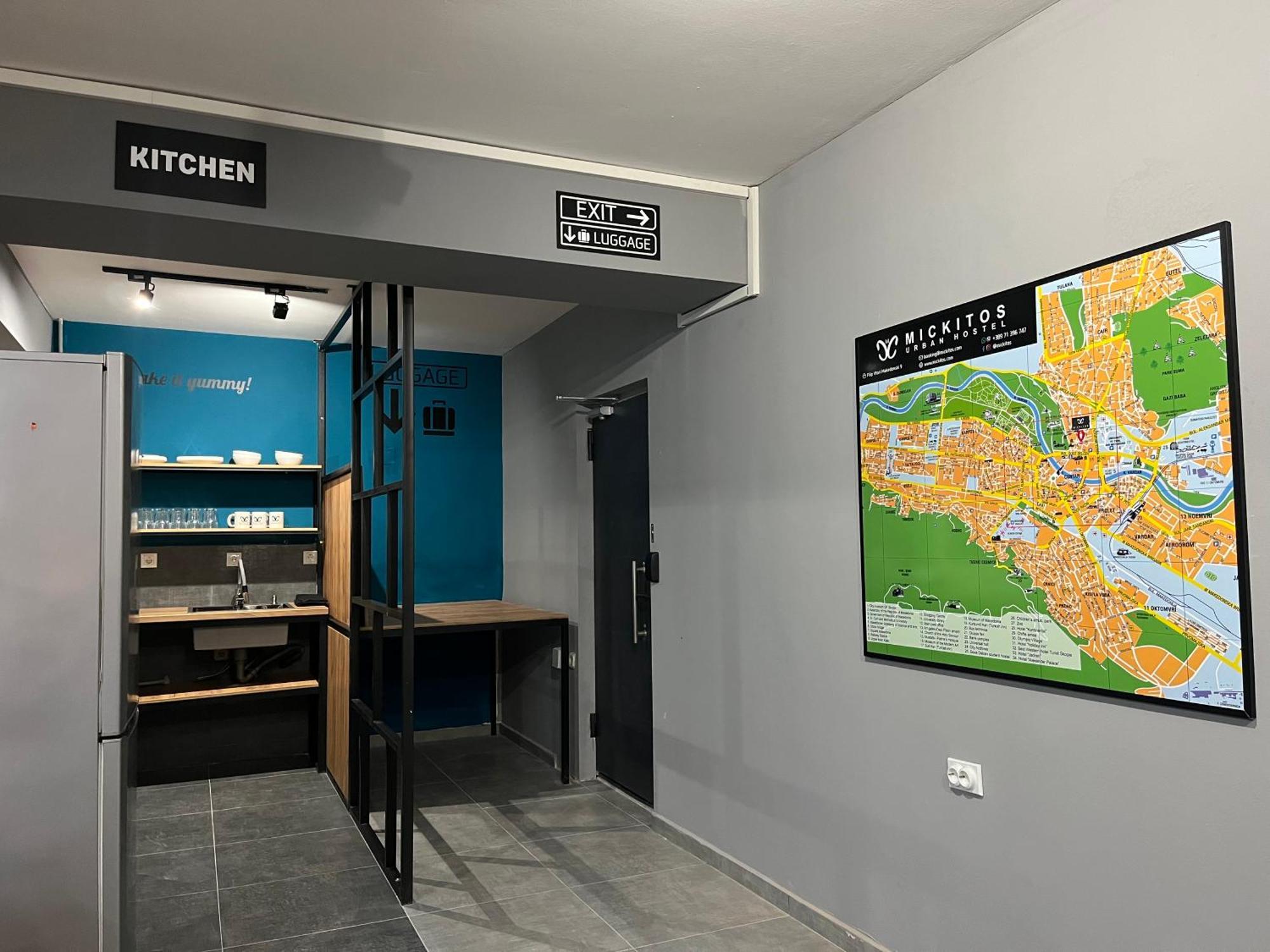 סקופיה Mickitos Urban Hostel מראה חיצוני תמונה
