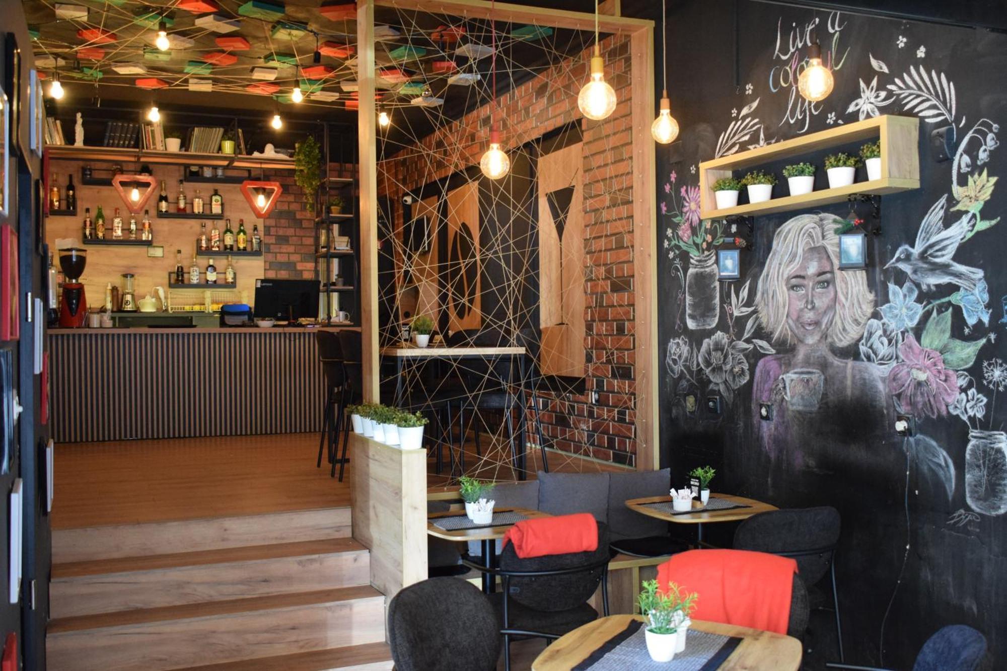 סקופיה Mickitos Urban Hostel מראה חיצוני תמונה